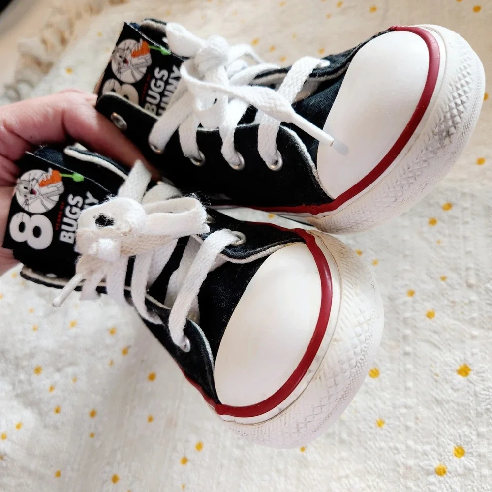 Converse x Bugs Bunny Looney Tunes 100 years HI Top‎ Shoes 9c